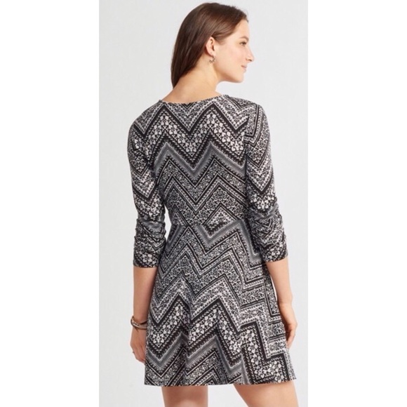 prince & Fox Floral Faux Wrap Skater Shift Dress - Picture 16 of 16